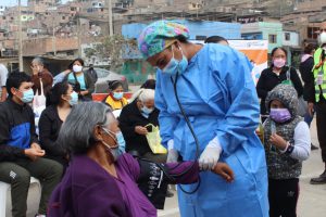 Más de 1500 vecinos de Lima Sur aprenden cómo prevenir enfermedades ante la llegada del invierno a través de ferias y campañas de prevención en salud - Asociación UNACEM